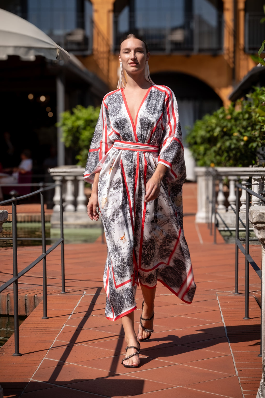 Kimono in Twill di Seta Riciclata con Stampa Albero